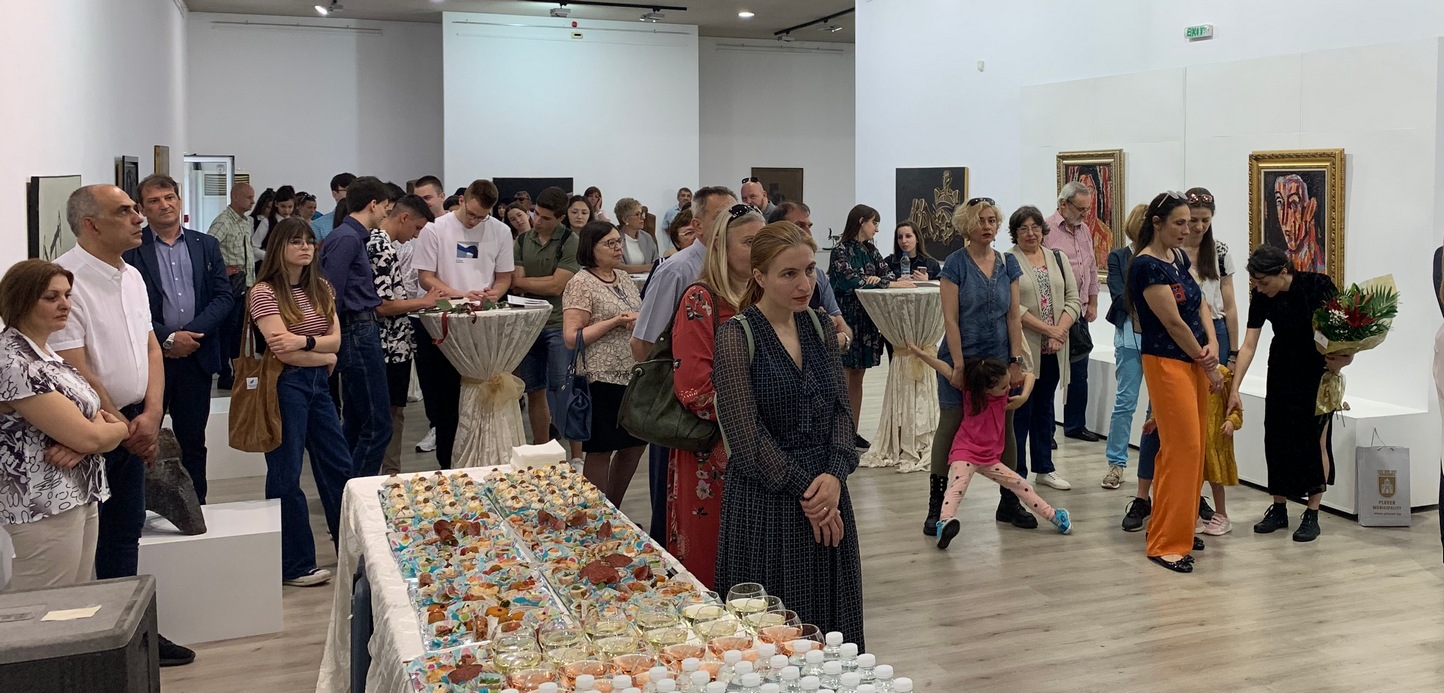 Община Плевен отличи дейци на културата за 24-ти май 